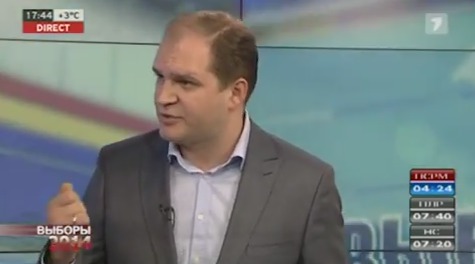 Чебан отмечает, что обвинения ПКРМ в адрес социалистов широко тиражируют аффилированные олигарху Владимиру Плахотнюку телеканалы.