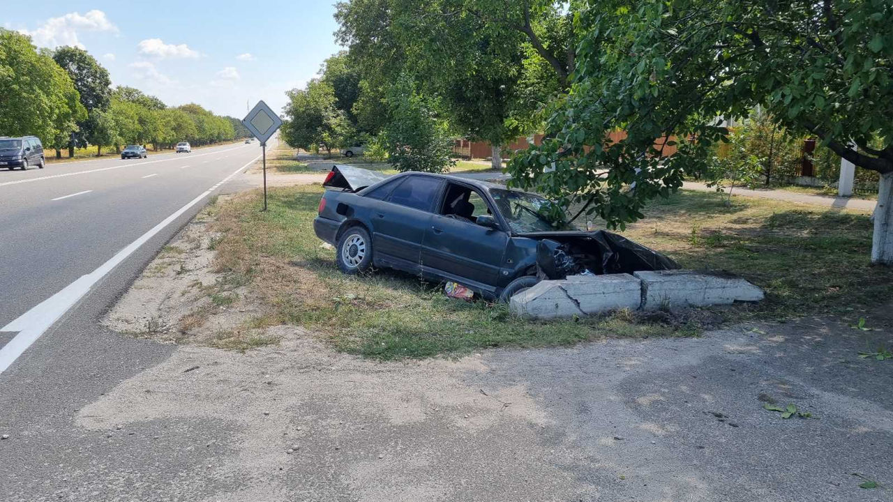 В Сынжерейском районе произошло ДТП: водитель скончался.