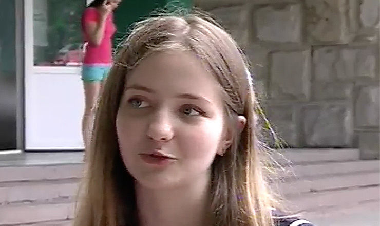 Сорина Солонару, ученица столичного лицея им. Г. Асаки, получила одни 10 по бакалавру.