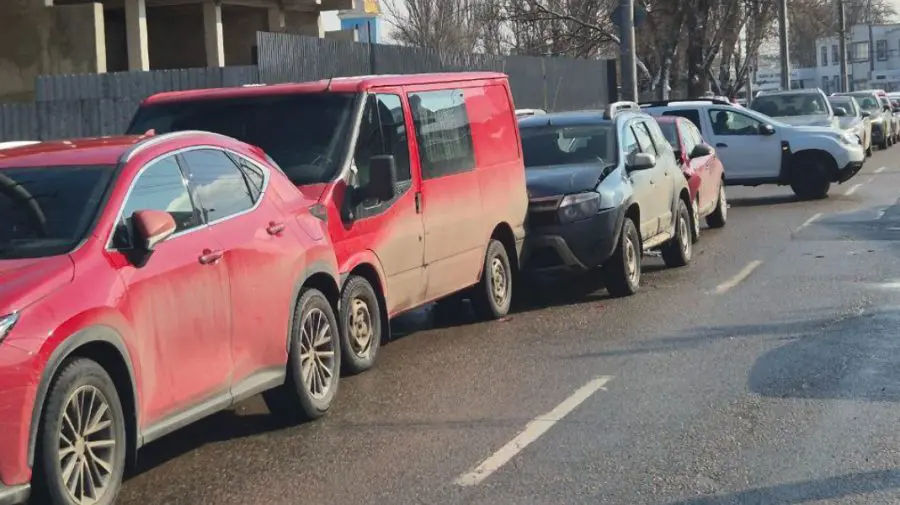 Patru mașini au fost implicate într-un accident rutier în Capitală.