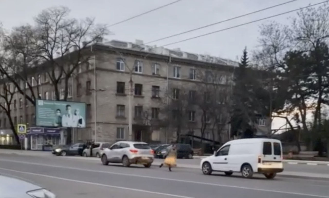 В Бельцах женщину оштрафовали за хулиганство и конфликт с полицией.