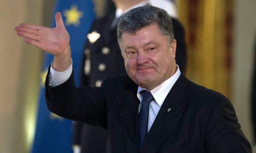 Порошенко назвал условие для ввода миротворцев ООН в Донбасс.