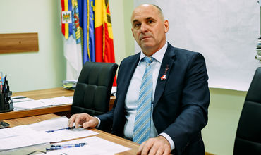 Detalii despre primarul din Sângera, găsit împuşcat mortal