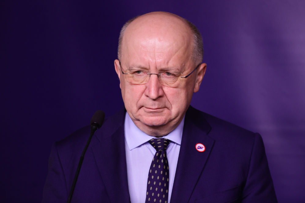 Еврокомиссар: Евросоюзу нужна единая армия из 100 000 солдат.