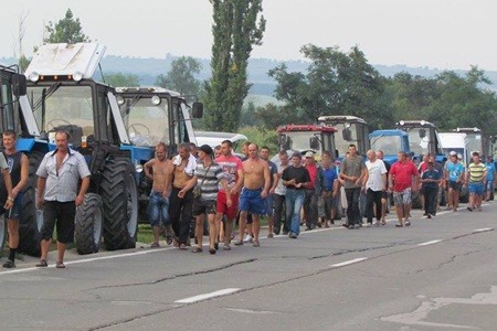 O coloană cu protestanţi se presupune că astăzi, în a doua parte a zilei, va ajunge în centrul Chişinăului.