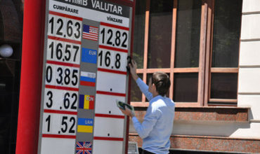 Cursul de mâine este cel mai înalt din martie 2010.