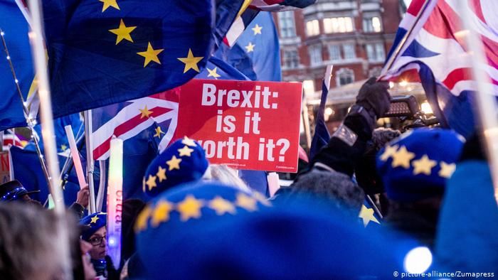 В Британии планируют вынести билль о Brexit на рассмотрение парламента.