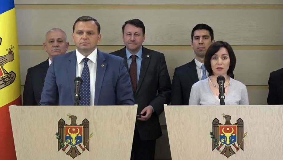Блок "ACUM" отказался от переговоров и выступил с ответным предложением.