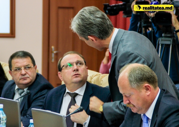 Totodată, ministrul Educației, Maia Sandu, a menționat că și-ar mai dori un mandat la minister, dar nu cunoaște ce viitor îi pregătește partidul.