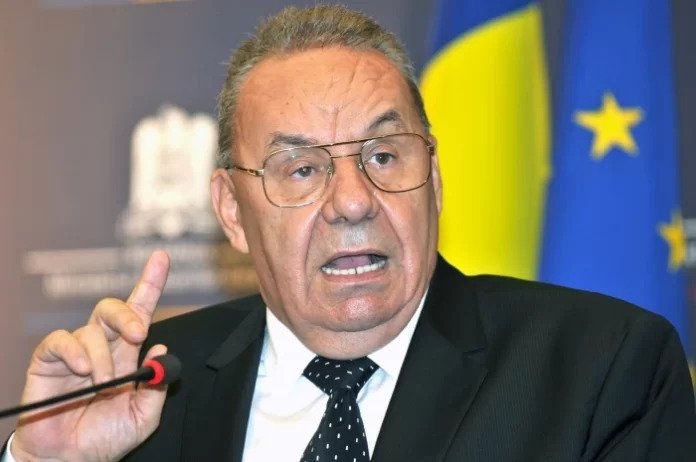 Марга заявил, что Украина находится в неестественных границах и должна «уступить свои территории России, Венгрии, Польше и Румынии».