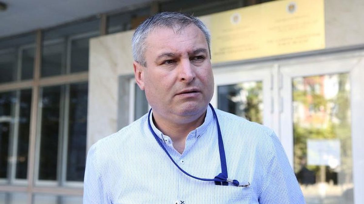 Фуртунэ: "Только немногие врачи заразились на работе".