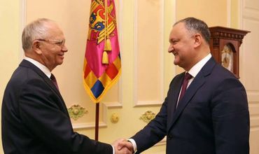 După vizita la Ministerul de Externe, Ambasadorul rus a mers la Dodon. Foto: presedinte.md