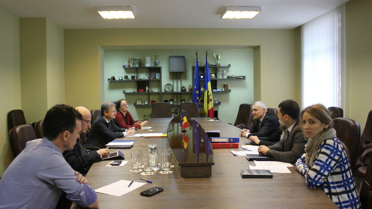 Modificarea Constituției discutată de membrii Comisiei de la Veneția