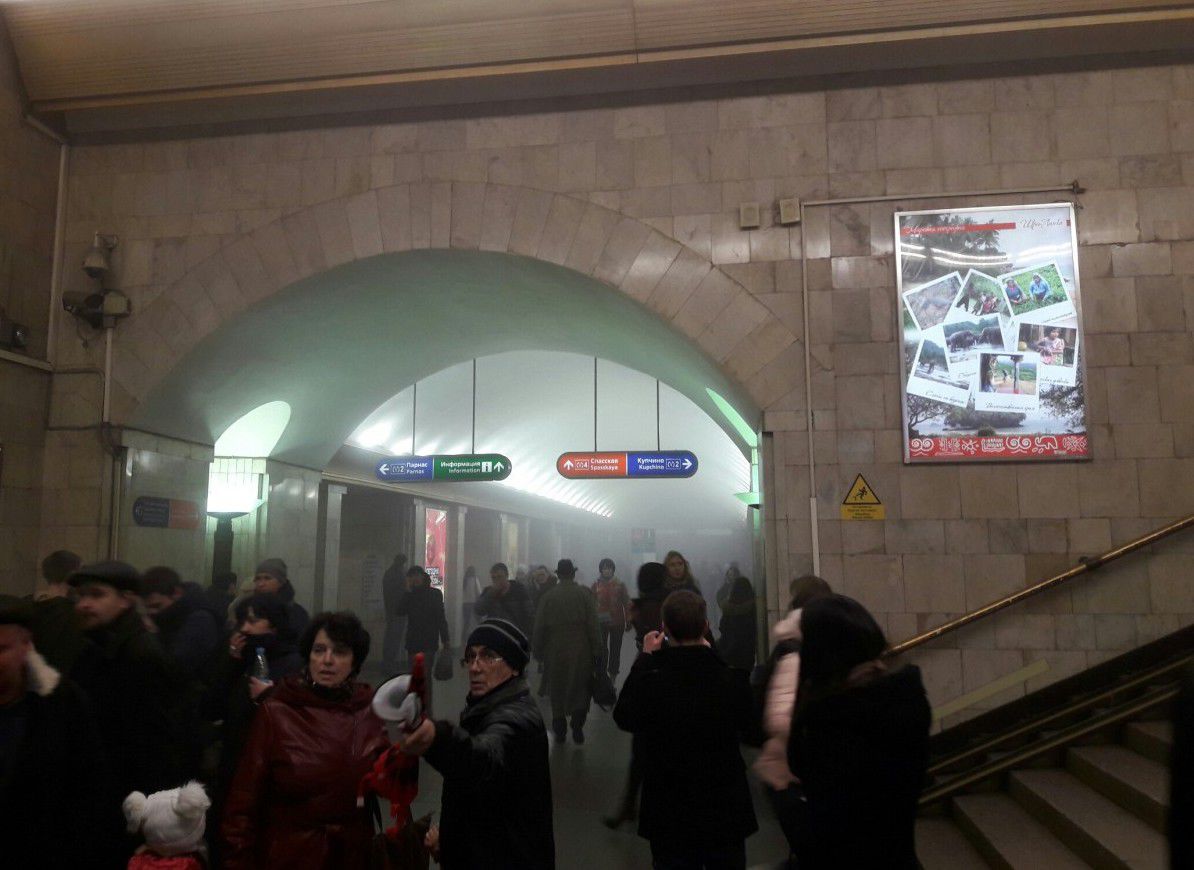 Sursele media anunță că într-o stație de metrou din Sankt Petersburg a fost găsită o bombă artizanală. Foto: unian.net