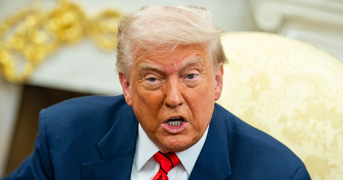 Трамп настаивает на мирном соглашении между Россией и Украиной до 8 августа.