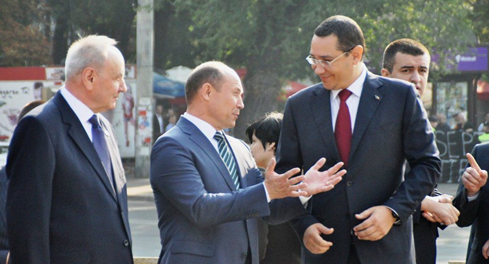Правительство Молдовы предпочло миссии МВФ румынский пляж.