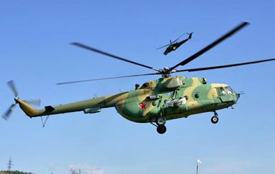 Вертолет Ми-8, вероятно, ВС России, замечен вблизи Станицы Луганской, заявили пограничники.