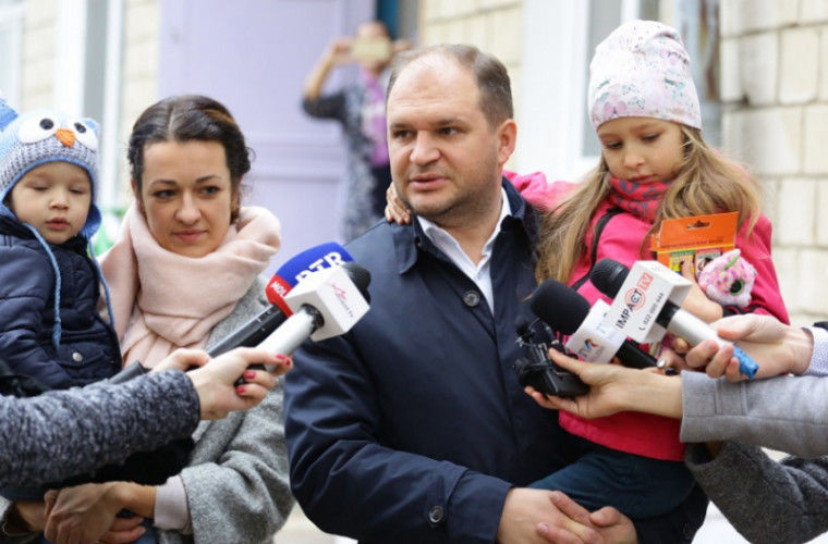 Чебан: Желаю всем незабываемого Рождества рядом с родными и близкими