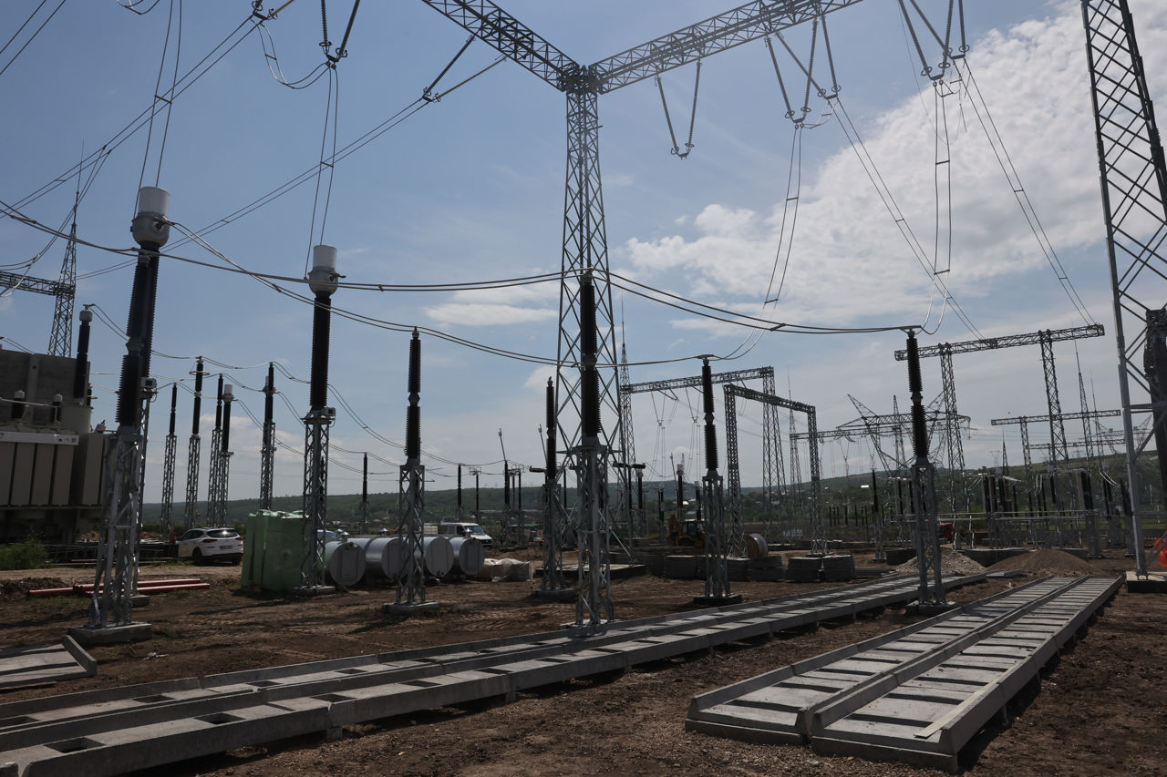 Ministrul Energiei a verificat construcția liniei electrice Vulcănești–Chișinău.