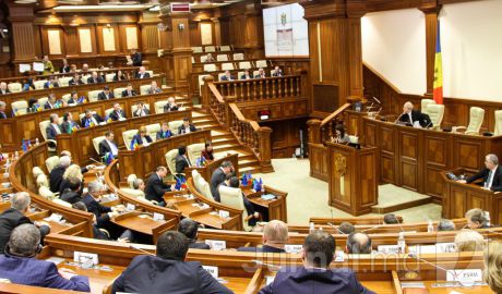 Subiectul privind votul eşuat pentru învestirea unui nou cabinet de miniştri la Chişinău a fost mediatizat şi de presa internaţională.