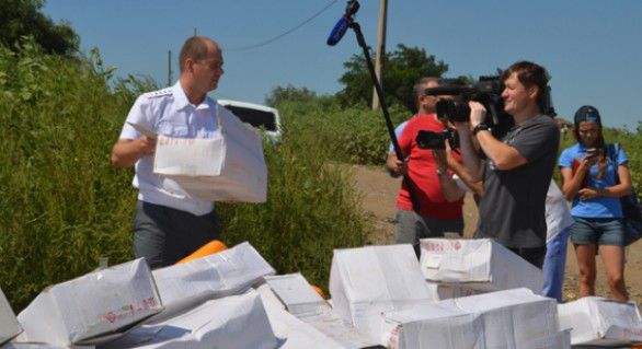 Războiul declarat de Kremlin alimentelor occidentale supuse embargoului începe să capete note ridicole în Federația Rusă.