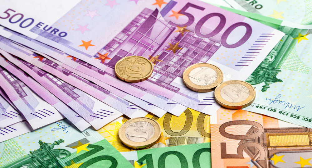 Românii din afară ar putea primi 500 de euro adaos la salariu. Foto: Sputnik/ Eyetronic