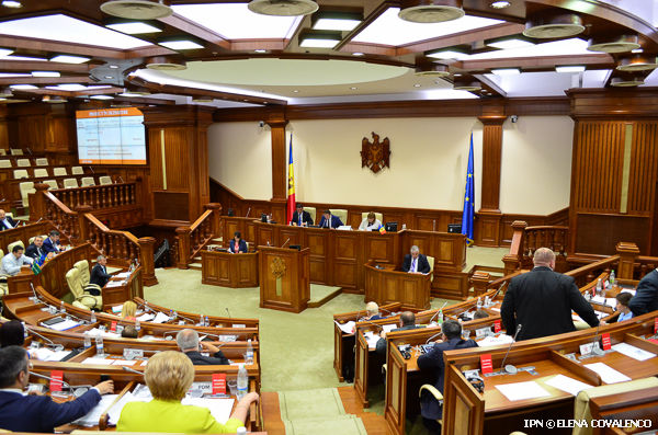 PCRM a inițiat moțiune simplă împotriva judecătorilor Curții Constituționale. 