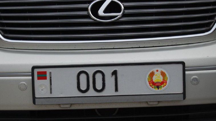 Chișinău: Mașine din Transnistria, cu numere de înmatriculare neutre