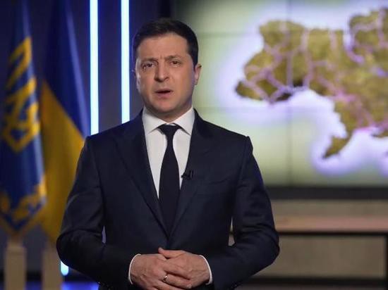 Зеленский снова обратился к украинцам.