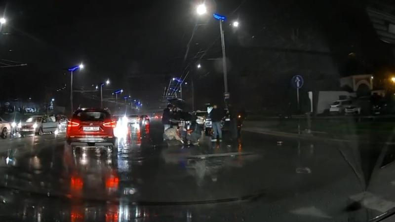 Жительницу Кишинева на зебре сбила машина.