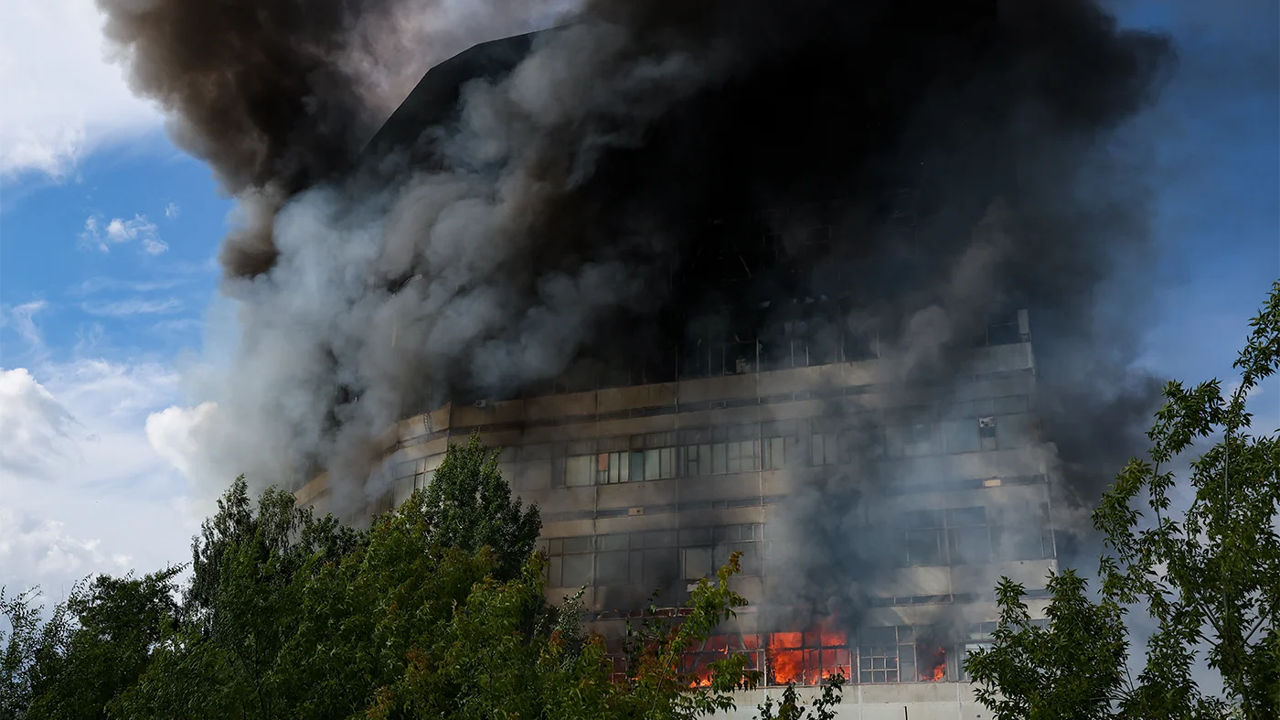 Число погибших при пожаре в подмосковном Фрязино выросло до восьми.