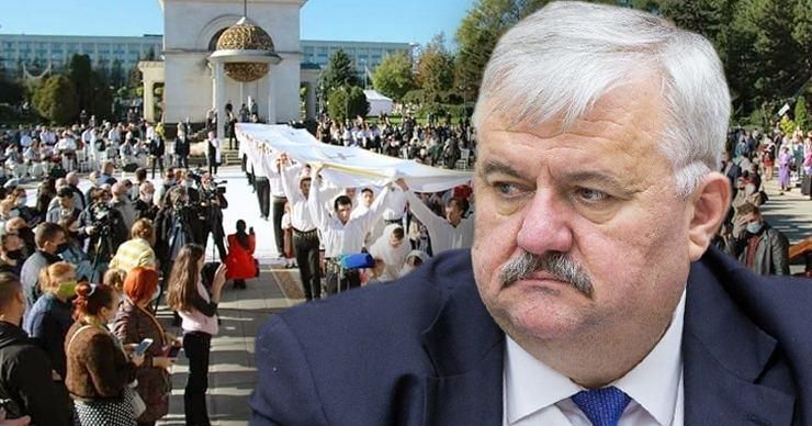 Шаров о праздновании Дня города: Власти практикуют двойные стандарты. Коллаж: Point.md