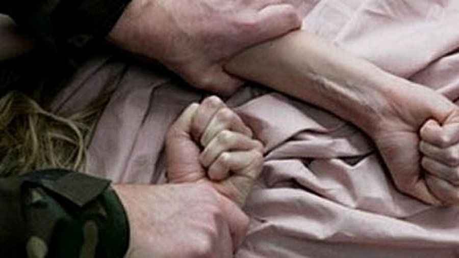 Сенсор наклеивается на любой элемент одежды.