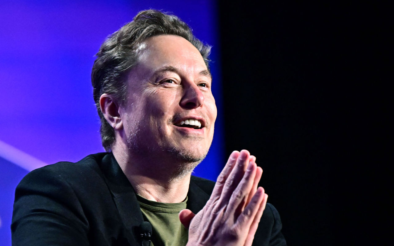 Акционеры Tesla согласились заплатить Илону Маску триллион долларов.