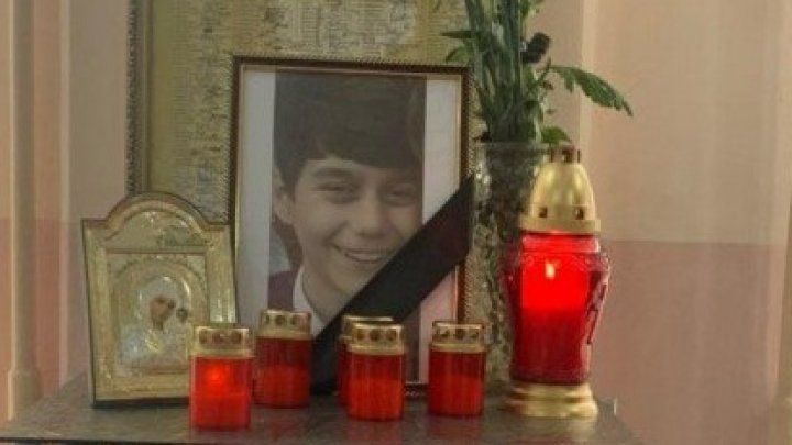 Если его признают виновным, ему грозит 20 лет тюрьмы.