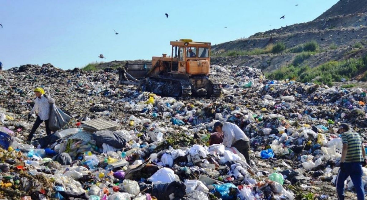 В Молдове увеличивается число стихийных мусорных свалок.