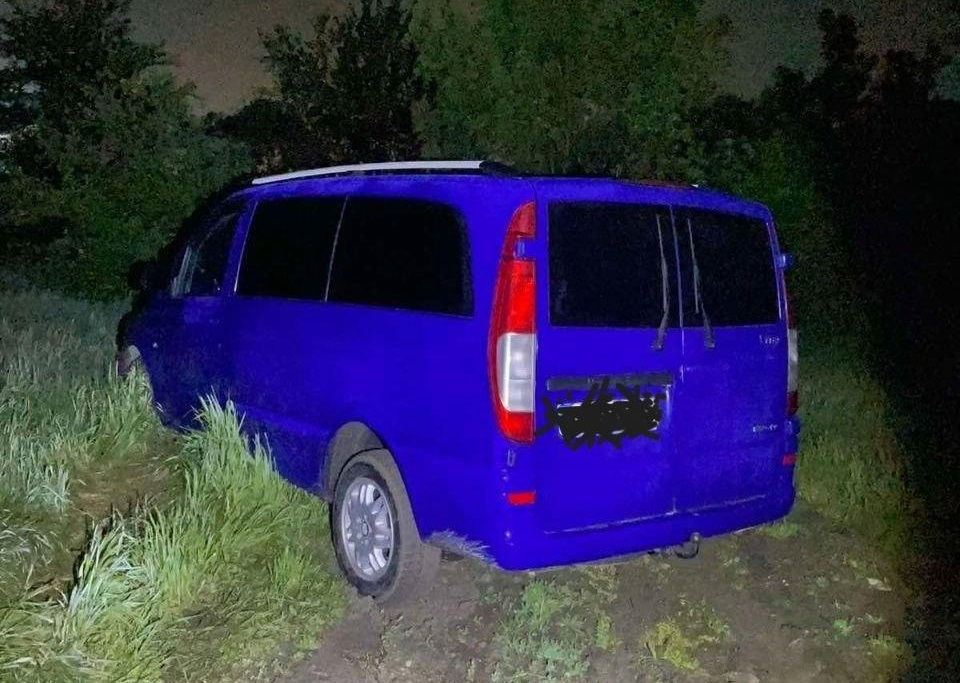 Focuri de armă la Bălți: Cinci bărbați, prinși în timp ce furau radiatoare dintr-o locomotivă.