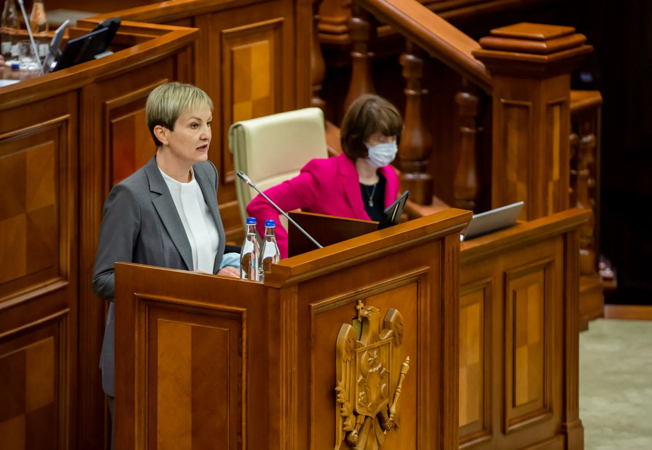 Член Исполкома ПСРМ Адела Рэиляну.