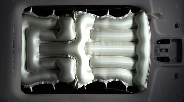 Hyundai a inventat airbag-ul panoramic,