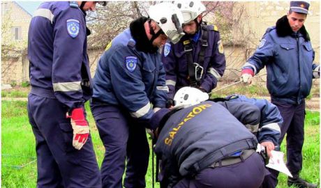 Doi bărbaţi au fost scoşi dintr-o fântână din satul Trinca, raionul Edineţ. Foto: jurnal.md