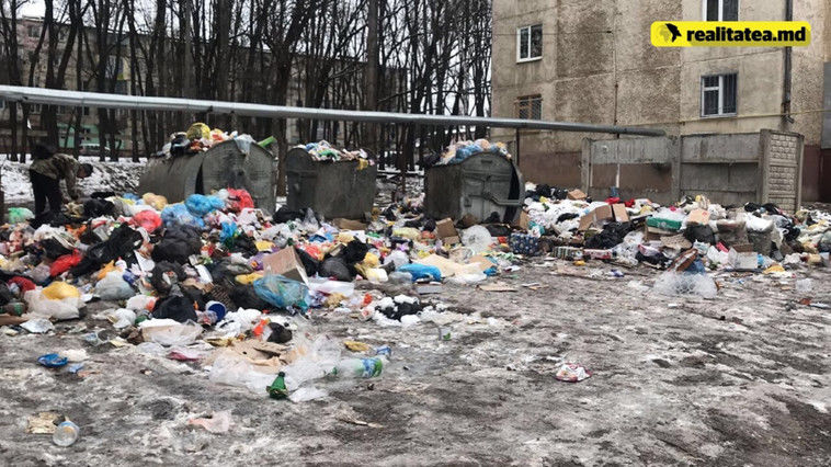В Бельцы возвращается мусорный кризис: мэрия не погасила долг.