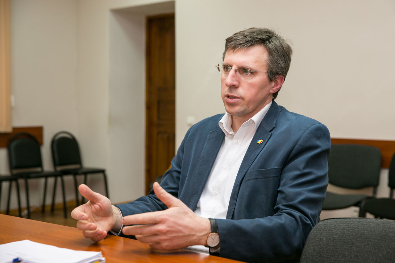 Власти Левобережья не разрешили Дорину Киртоакэ перейти Днестр.