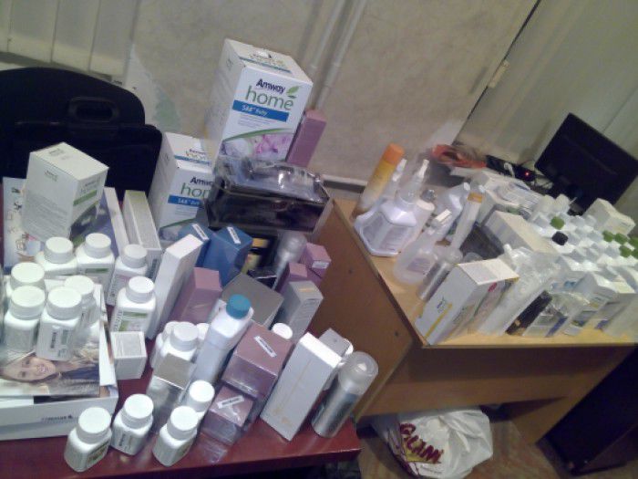 Produse cosmetice în valoare de 35.000 de lei, confiscate de polițiști. Foto: igp.gov.md