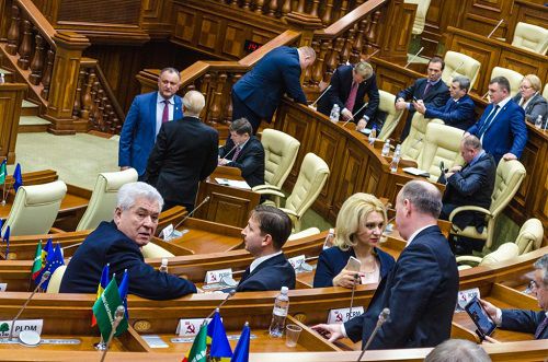 ПКРМ поддержали своих коллег и партнеров из ЛДПМ и ДПМ как при голосовании на пост председателя Парламента РМ за– Андриана Канду, так и за премьер-министра Кирилла Габурича и за проевропейское правительство.
