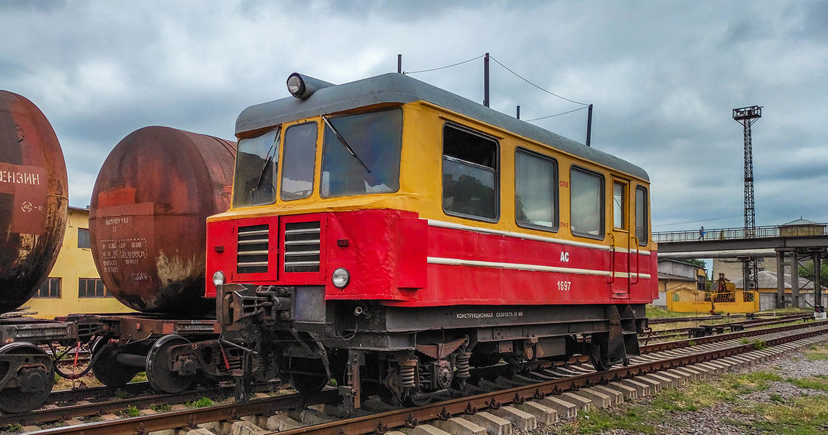 CFM scoate la licitație vagoane și locomotive pentru a achita salariile restante.