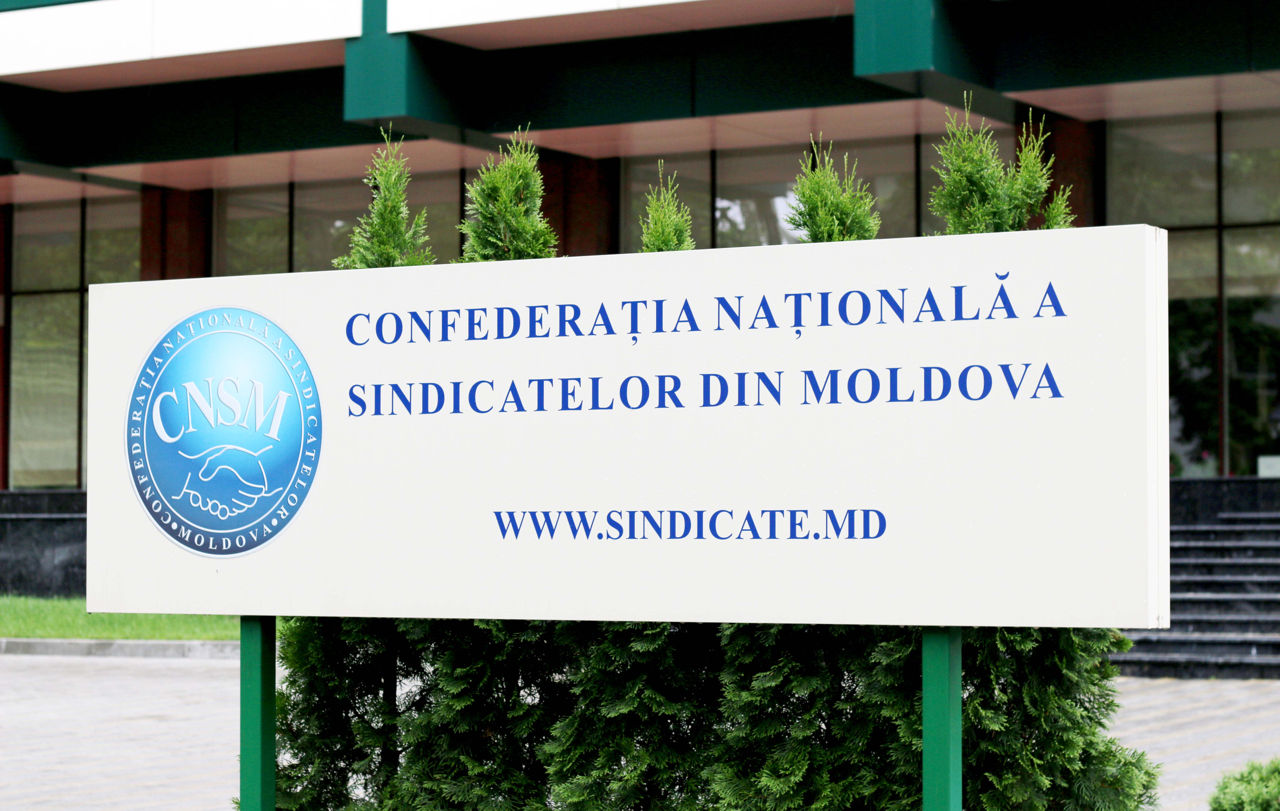 Sindicatele propun soluții privind problema lipsei forței de muncă.