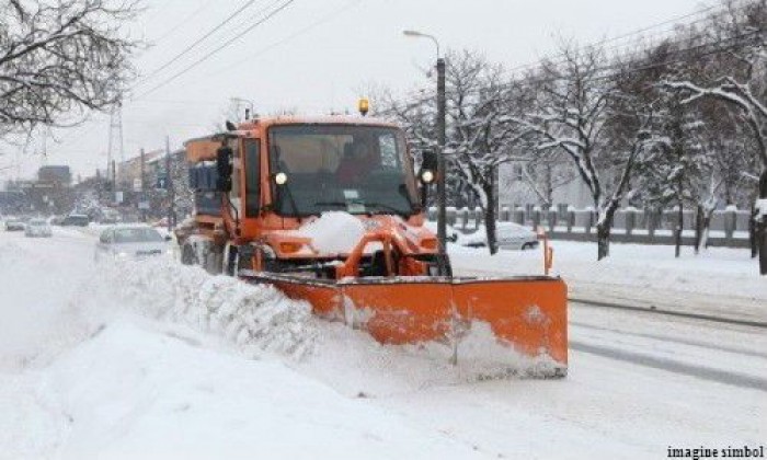 Transportul public din municipiu circulă conform graficului de iarnă, iar la rută au ieşit 268 de troleibuze şi 96 de autobuze.