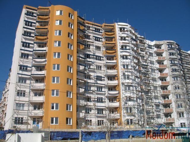 В октября 2013 года в кадастровых органах Кишинева было зарегистрировано 225 инвестиционных контрактов на покупку квартир в новостроях, что в двое меньше их количества в сентябре.