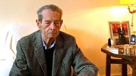 Regele Mihai a fost externat marţi din clinica medicală de la Lausanne, după o internare de 17 zile. Foto: exclusivnews.ro