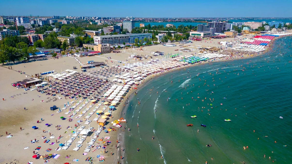 Marile lanțuri hoteliere ignoră litoralul României și aleg Brașovul și Bucureștiul.